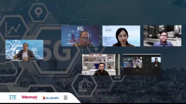 Virtual press conference dengan tema ‘Menakar Peluang Pertumbuhan Handset 5G di Masyarakat’, Selasa (26/10/2021). [Screenshot]
