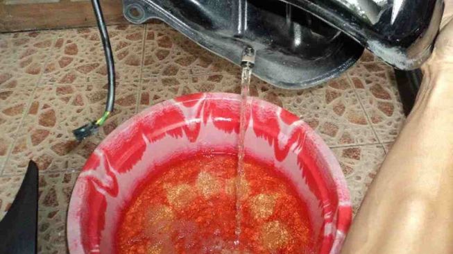 Tangki Motor Kemasukan Benda, Ketahui Dampak dan Solusinya