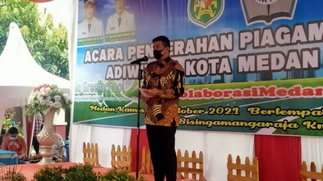 Temukan Siswa Tak Pakai Masker, Bobby Nasution Tegur Plt Kadis Pendidikan