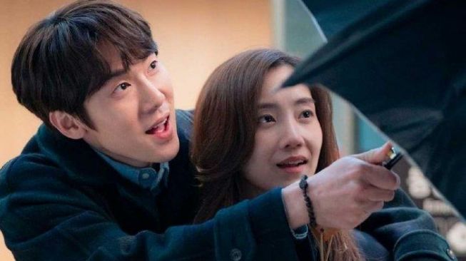 Viral Foto Yoo Yeon Seok Kondangan Bareng Shin Hyun Bin: Dispatch Mana nih?