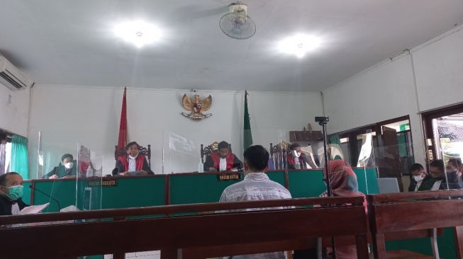 Sidang Lanjutan Kasus Sate Beracun, Nani Telpon Orang Tua Ngaku Ingin Racuni Aiptu Tomi