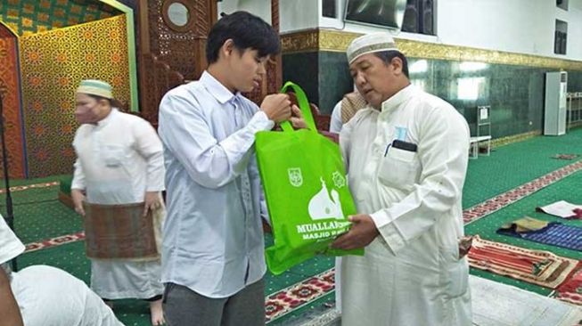 Panggilan Hati Bikin Pemuda di Riau Masuk Islam, Meski Tak Direstui Ortu