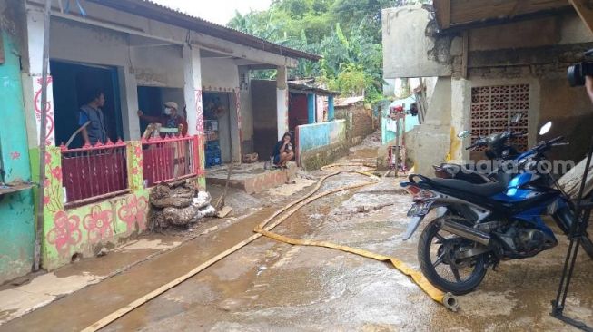 Viral Pemukiman di Pejaten Timur Banjir hingga 150 Cm, Warga: Kali Ciliwung Meluap