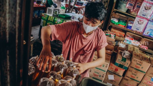 Pedagang Minyak Goreng di Palembang Mengeluh Harga Naik, Pilih Tak Jual Minyak Curah