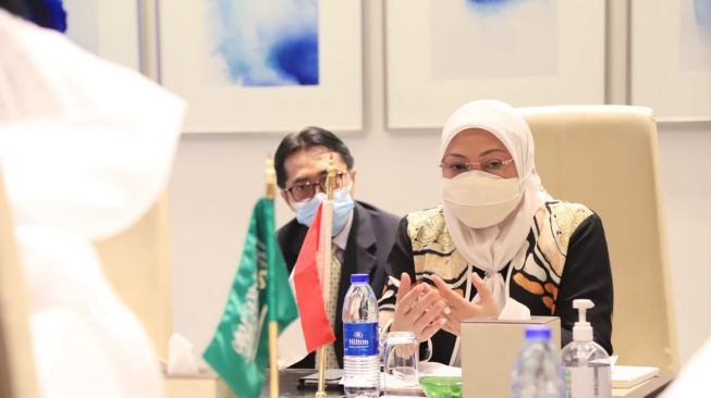 Menaker Bahas Penempatan PMI Satu Kanal di Persatuan Emirat Arab