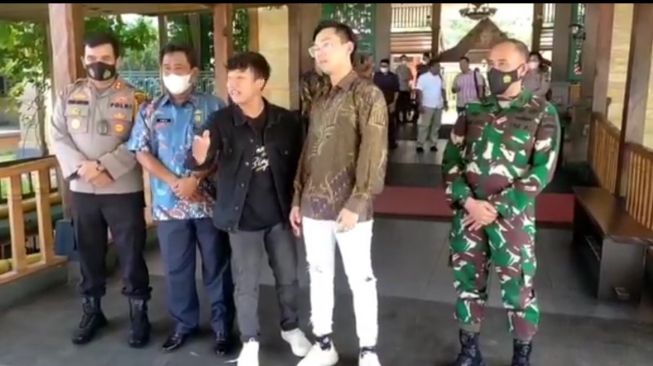 Sosok Pria Viral Salam dari Binjai Dipanggil Kapolres, Ada Apa?