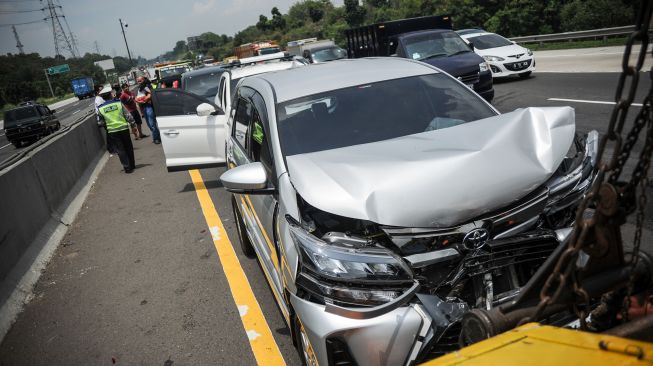 11 Kendaraan Terlibat Kecelakaan Beruntun di Tol Jakarta-Cikampek, Ini Penjelasan Polisi