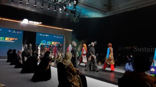 Event Fashion ISEF 2021 Digelar Offline, Pakar: Untuk Beri Semangat Desainer