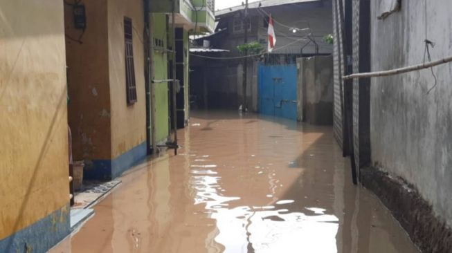 Tanggul Jebol Penyebab Banjir di Perumahan PGP Bekasi, Warga Minta Segera Diperbaiki