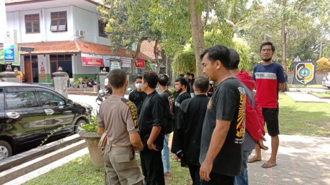 Masih PPKM, Polisi Bubarkan Latihan Silat di Gedung Serba Guna Tulungagung