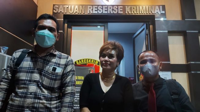 Berdebat dan Saling Bantah, Konfrontir Irma Suryani dan Hasanuddin Mas'ud Terjadi