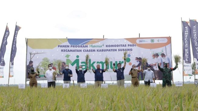 Program Makmur Pupuk Indonesia Tingkatkan Produksi Petani Hingga 44 Persen