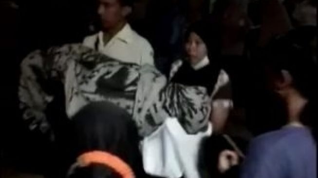 Gempar Balita Diduga Dibunuh Ayah Tiri, Ibunya Syok: Anak Saya Masih di Sana Pak...