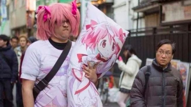 Mempelai Perempuan Ini Diduga Wibu, Saat Menikah Didatangi Mantan yang Tokoh Anime
