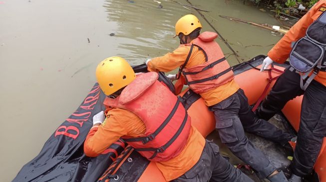 Remaja yang Hanyut di Sungai Deli Ditemukan Meninggal