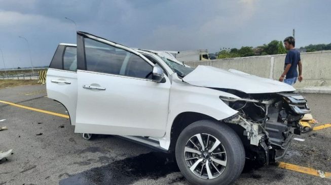Pengakuan Sopir Vanessa Angel Saat Kecelakaan di Tol Nganjuk; Kecepatan Mobil 130 Km/Jam