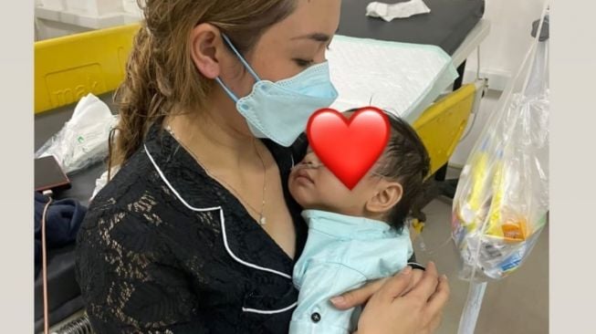 Dokter RSUD Kertosono Ungkap Kondisi Kesehatan Anak dan Supir Vanessa Angel