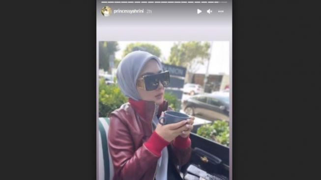 potret Syahrini liburan ke Los Angeles. [Instagram/princessyahrini]