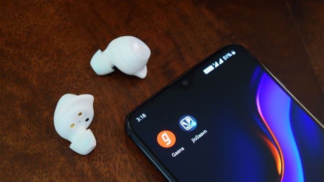 Perlu Kamu Tahu! Perhatikan Hal Ini sebelum Membeli Earbuds Nirkabel