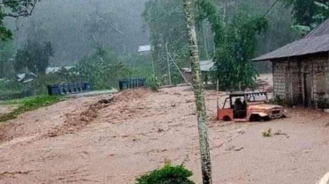 Banjir Terjang Alor, 10 Rumah dan 7 Hektare Sawah Rusak