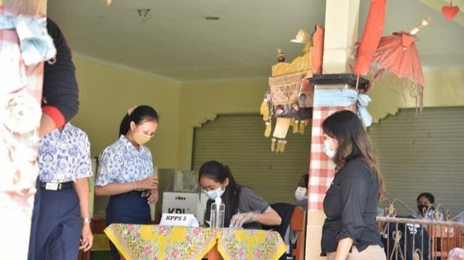 Pemilihan Ketua OSIS Rasa Pemilu di SMAN 2 Amlapura, Debat Calon Hingga Sosialisasi KPU
