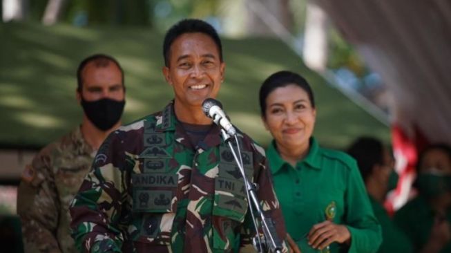 Mengabaikan tradisi di TNI, Presiden memilih Andika Perkasa