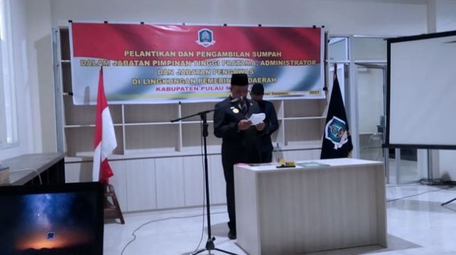 Sekda Melantik 17 Pejabat di Lingkup Pemkab Pulau Morotai