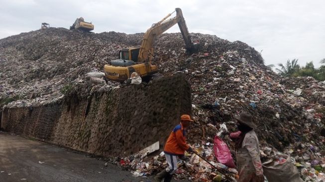 Mengendus Dugaan Korupsi Pengelolaan Sampah Magelang