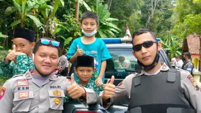 Polda Jateng Bantah Anak-anak Wadas Takut Sekolah Karena Ada Patroli Polisi