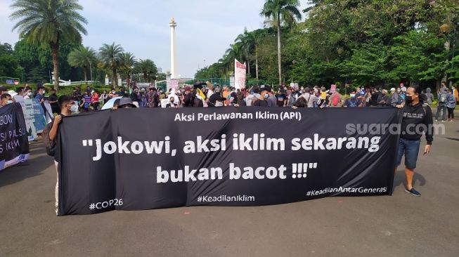 Demo Tuntut Keadilan Iklim, Aliansi Sipil Sebut Jokowi Bacot