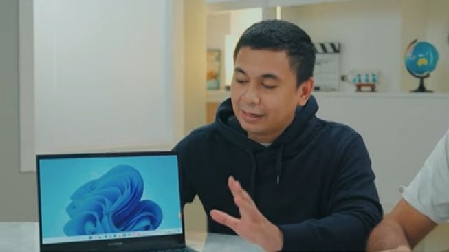 Youtube Raditya Dika Diretas, Pelaku Unggah Video Elon Musk Hingga Bitcoin