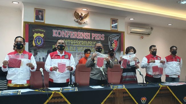 Lengah Berikan Kode Rahasia Aplikasi Perbankan, Tabungan Sebesar Rp500 Juta Lebih Ludes