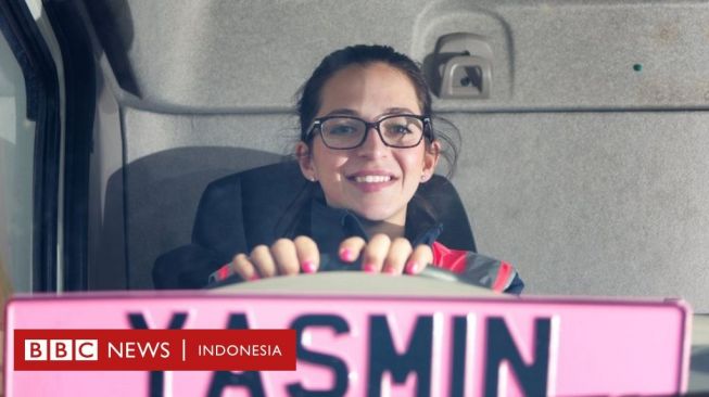 Kisah Perempuan Jadi Sopir Truk: Kendarai Truk Terasa seperti Berkuda