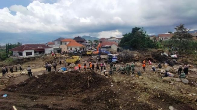 Potensi Hujan Lebat, BMKG Sebut Delapan Daerah di Jatim Ini Siaga Banjir Bandang