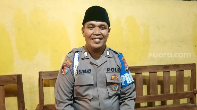 Bripka Nur Ali Suwandhi ditemui di Rumah Singgah Bumi Damai, Jalan Purbayan, Kemantren Kotagede, Kota Jogja, Minggu (7/11/2021). - (SuaraJogja.id/Muhammad Ilham Baktora)