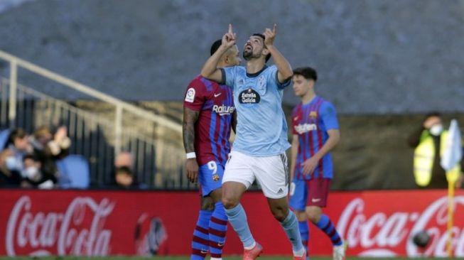 Selebrasi Nolito setelah mencetak gol kedua Celta Vigo dalam pertandingan LaLiga pekan ke-13 lawab Barcelona pada 6 November 2021. ANTARA/REUTERS/MIGUEL VIDAL