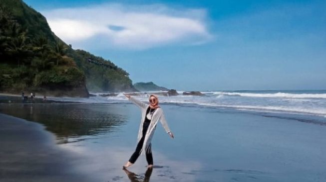 5 Destinasi Wisata Kebumen, Banyak Pantai yang Bagus-bagus