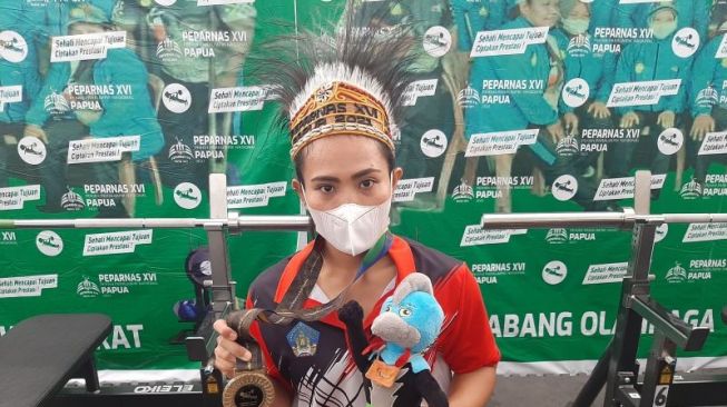 Peparnas Papua: Rengkuh Emas, Ni Nengah Widiasih Pecahkan Rekornas