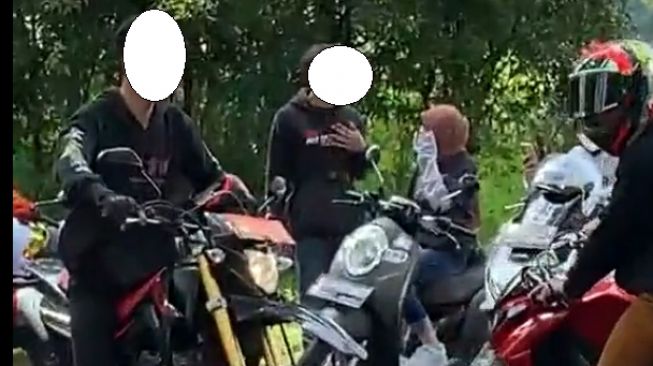 Motor berpelat nomor dinas digunakan pria untuk kegiatan sunmori (Twitter)