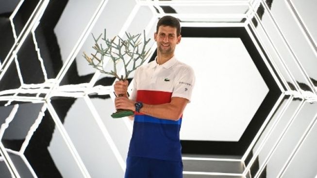 Kalahkan Medvedev, Novak Djokovic Juarai Paris Masters 2021