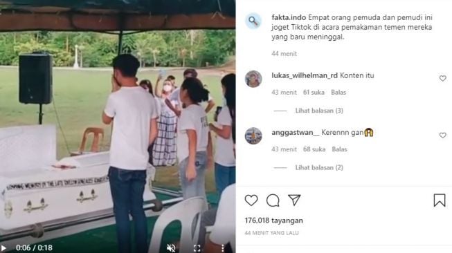 Video empat orang joget di acara pemakaman. (Instagram/fakta.indo)