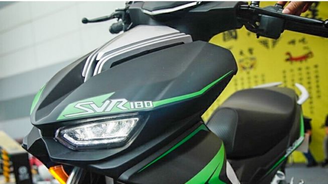 Jialing SVR180 2022, motor bebek sport pesaing Yamaha MX-King (Motosaigon.vn)