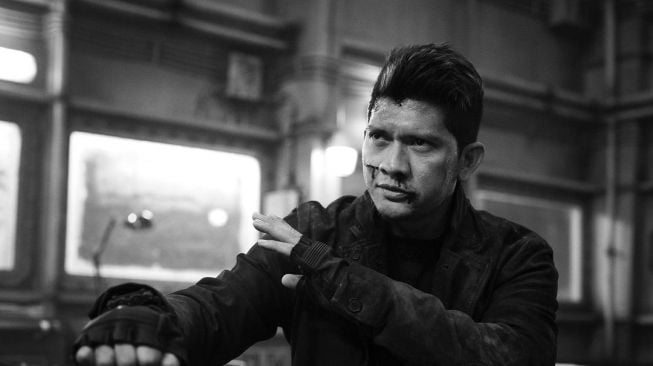 Potret Iko Uwais dan Jason Statham Syuting Bareng/ [Instagram/