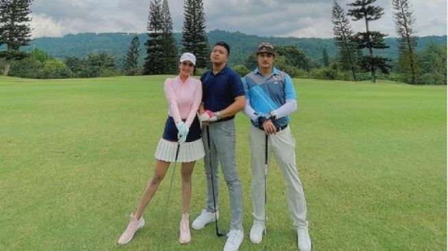 Potret Kedekatan Tubagus Joddy dan Vanessa Angel. (Instagram/@tubagusjoddy)