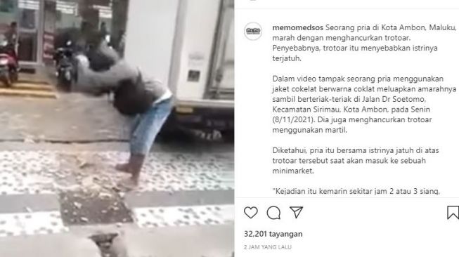 Pria di Ambon hancurkan trotoar. (Instagram/memomedsos)