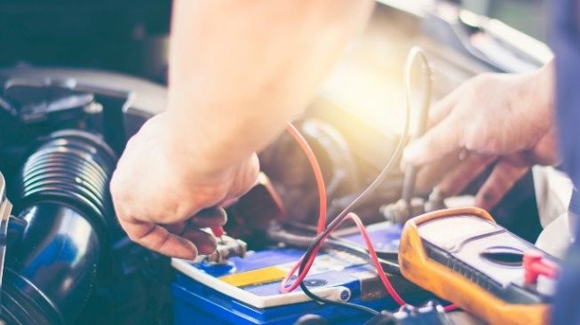 Penyebab Aki Mobil Tekor - Ini Penjelasan dan Cara Mengatasinya