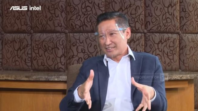 Jokowi Turunkan Harga Tes PCR, Mardigu: Bos Kalau Pahlawan Ya Gratis Lah! 