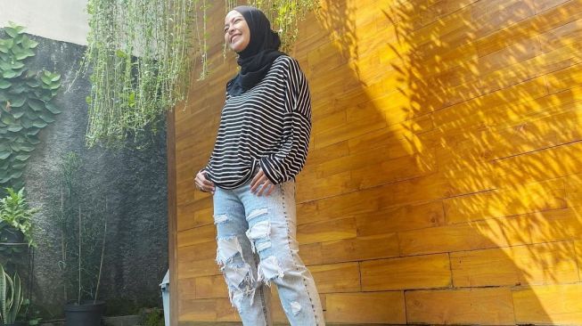 Potret Body Goals Tantri Kotak.. [Instagram/tantrisyalindri]