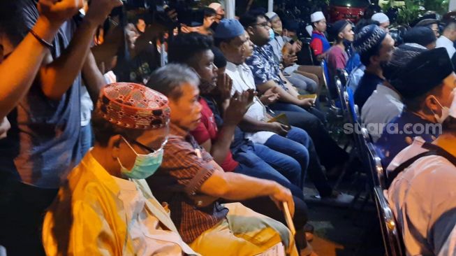 Keluarga gelar tahlilan tujuh hari meninggalnya Vanessa Angel dan Bibi Ardiansyah [Suara.com/Ismail]