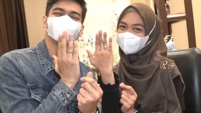 Sentuhan Pertama Kali, Ria Ricis dan Teuku Ryan Nangis